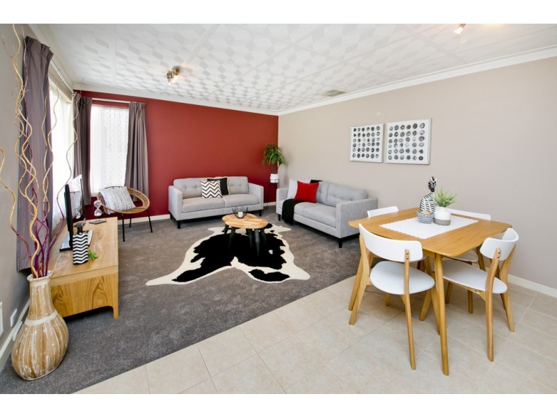 17 Glover Street, Dianella WA 6059