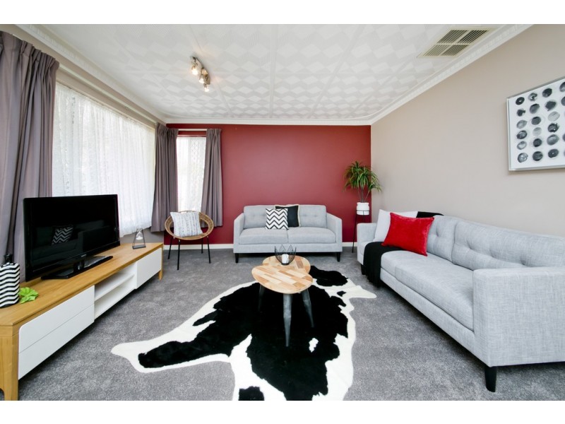 17 Glover Street, Dianella WA 6059