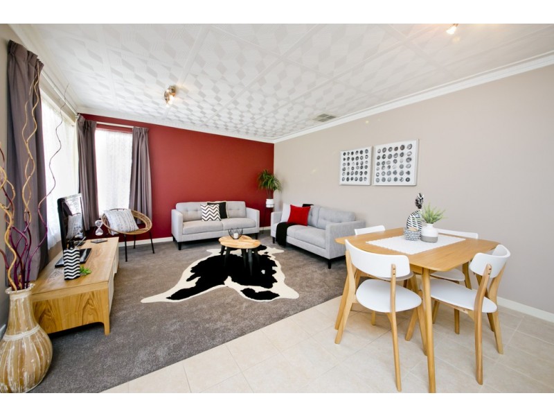 17 Glover Street, Dianella WA 6059