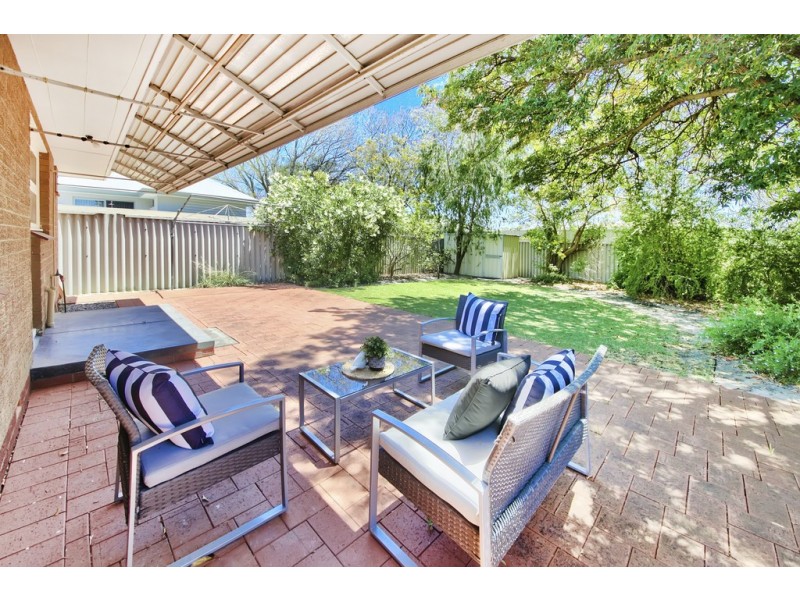 17 Glover Street, Dianella WA 6059