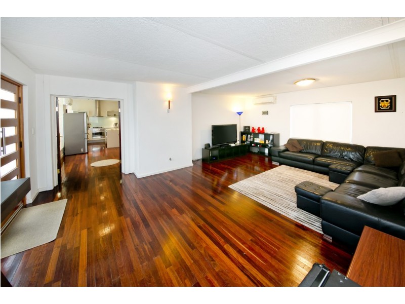 343 The Strand, Dianella WA 6059