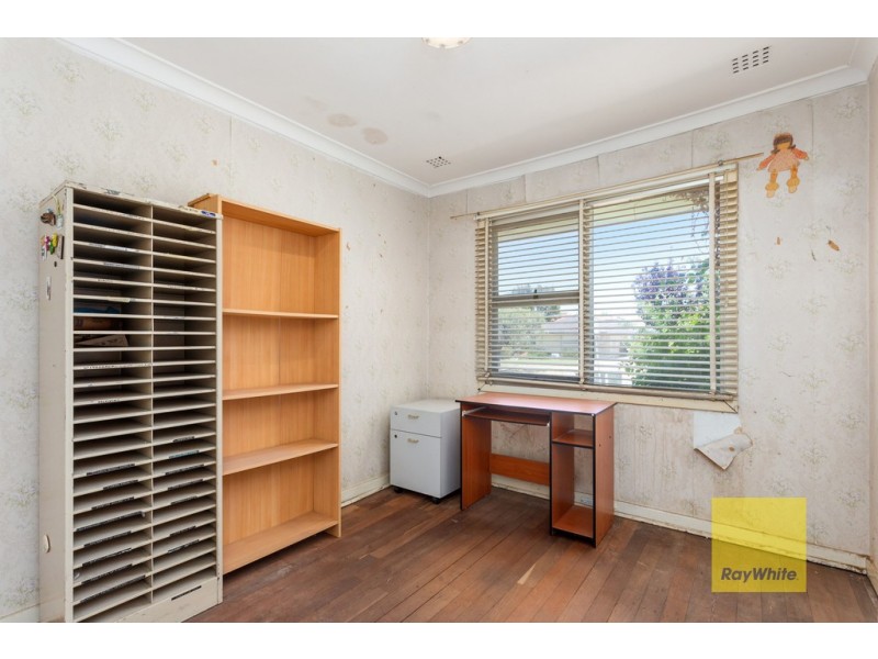 90 Rosher Road, Lockridge WA 6054