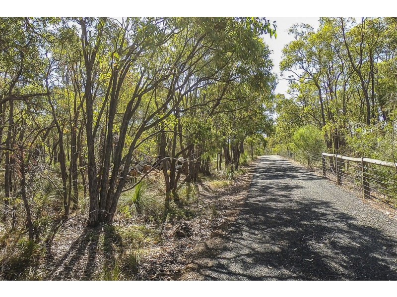 14 The Oaks, Brigadoon WA 6069