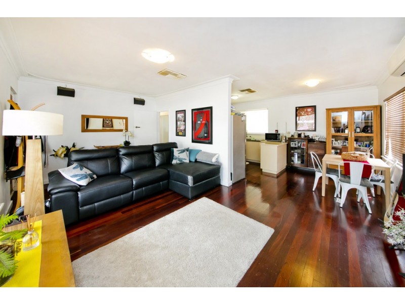 99 Howes Crescent, Dianella WA 6059