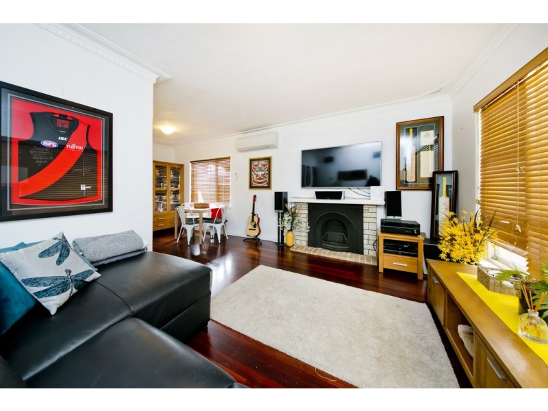 99 Howes Crescent, Dianella WA 6059