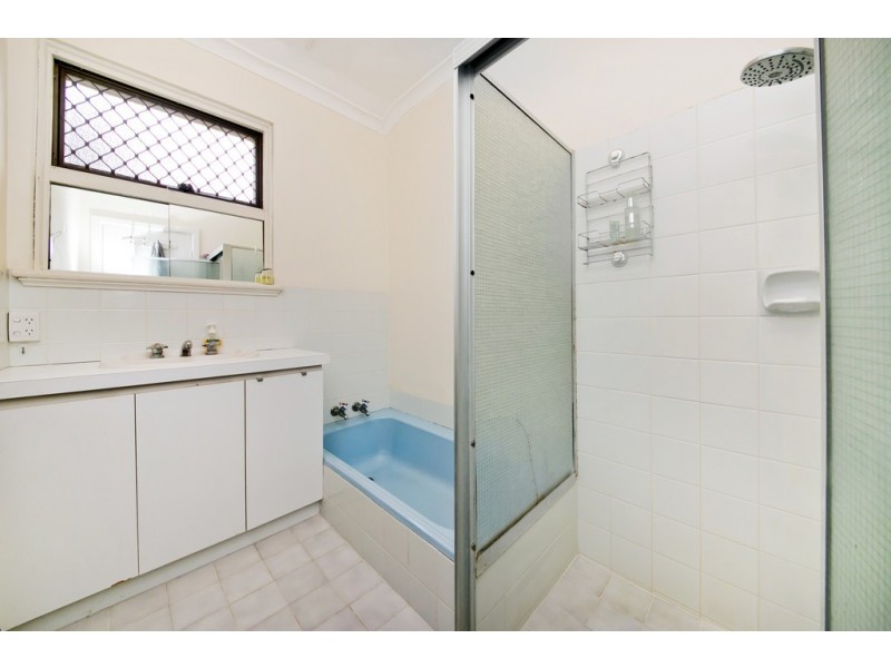 99 Howes Crescent, Dianella WA 6059