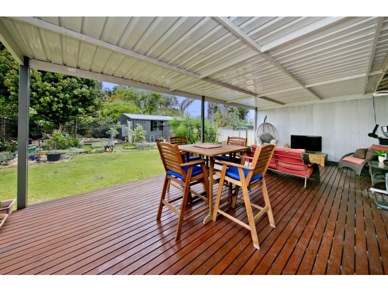 99 Howes Crescent, Dianella WA 6059