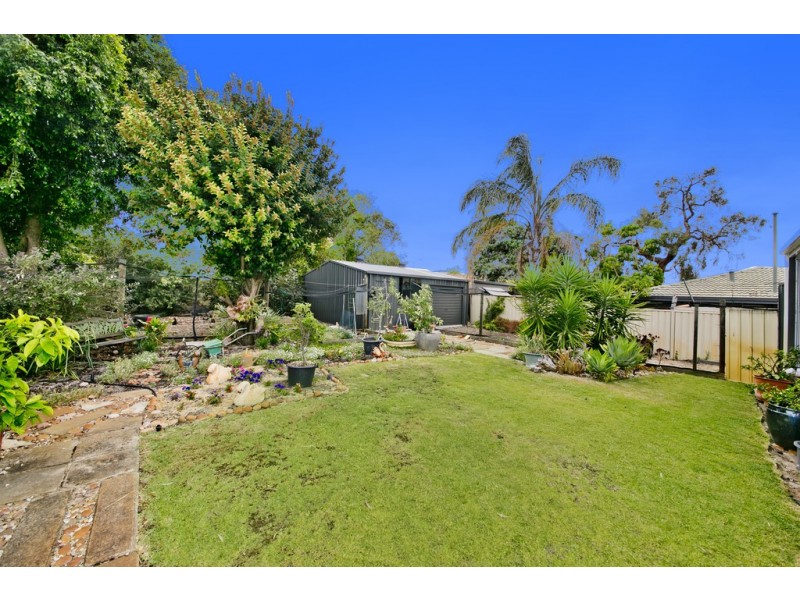 99 Howes Crescent, Dianella WA 6059