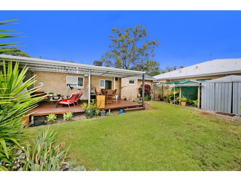 99 Howes Crescent, Dianella WA 6059