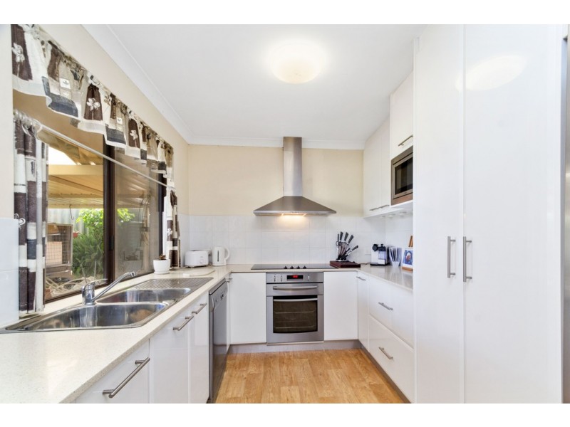 31 Littlemore Way, Eden Hill WA 6054