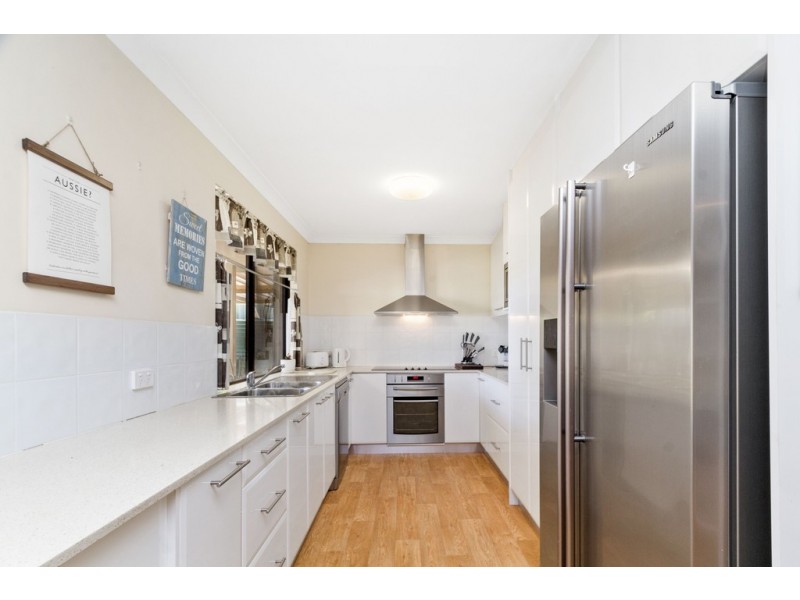 31 Littlemore Way, Eden Hill WA 6054