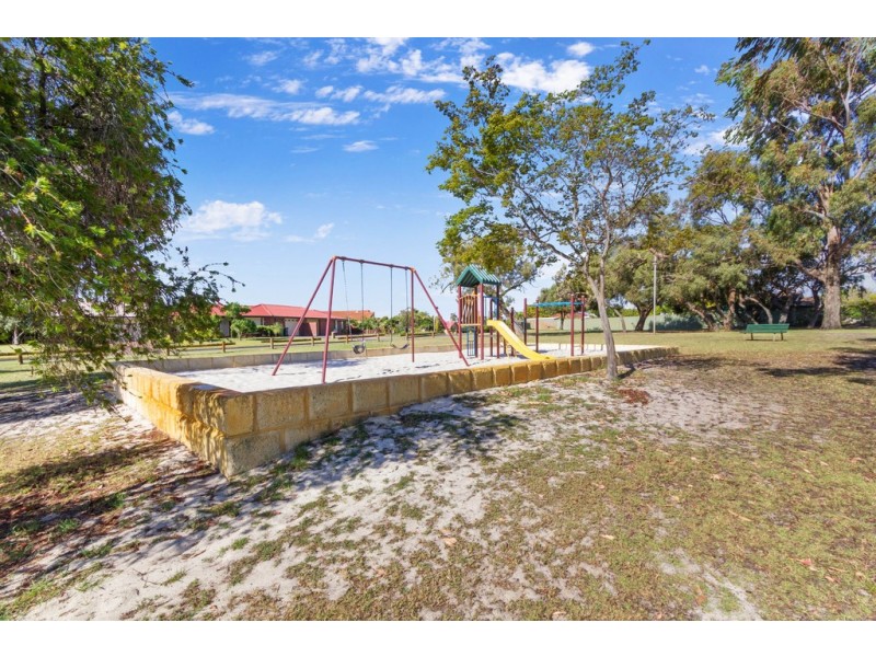 31 Littlemore Way, Eden Hill WA 6054