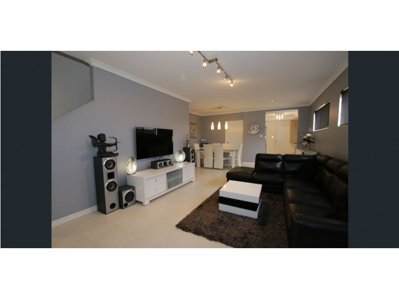 3/8 Palmer Place, Embleton WA 6062