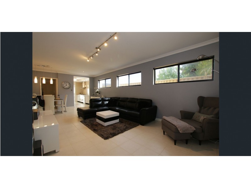 3/8 Palmer Place, Embleton WA 6062