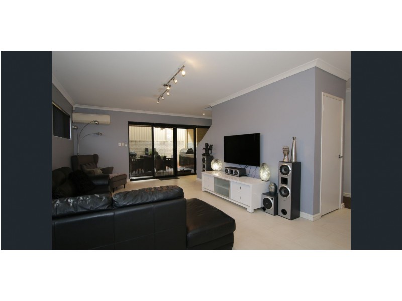 3/8 Palmer Place, Embleton WA 6062