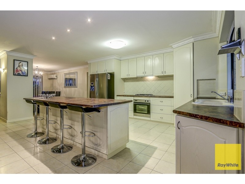 8 Donvale Court, Landsdale WA 6065