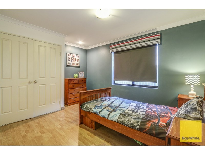 8 Donvale Court, Landsdale WA 6065