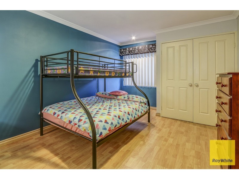 8 Donvale Court, Landsdale WA 6065