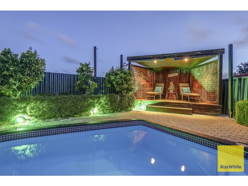 8 Donvale Court, Landsdale WA 6065