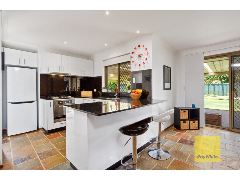 14 Teviot Place, Beechboro WA 6063