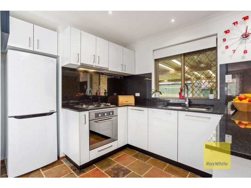 14 Teviot Place, Beechboro WA 6063