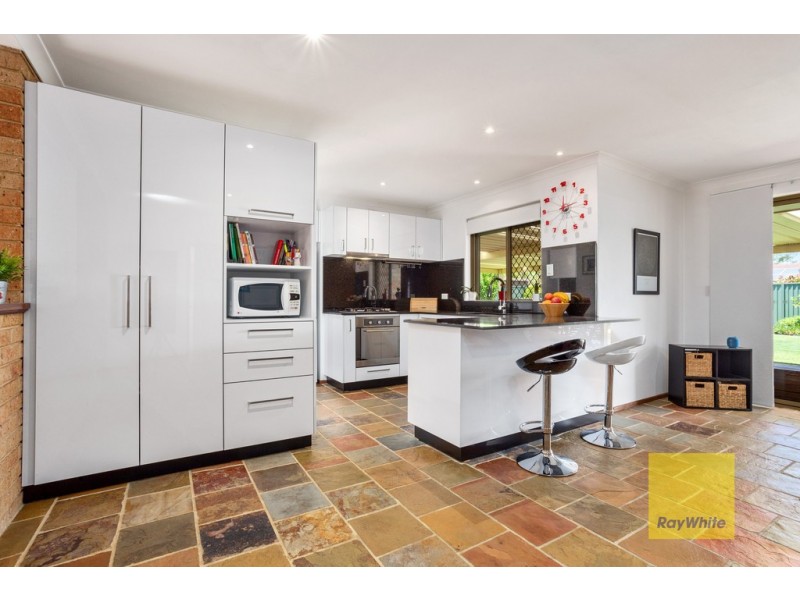 14 Teviot Place, Beechboro WA 6063