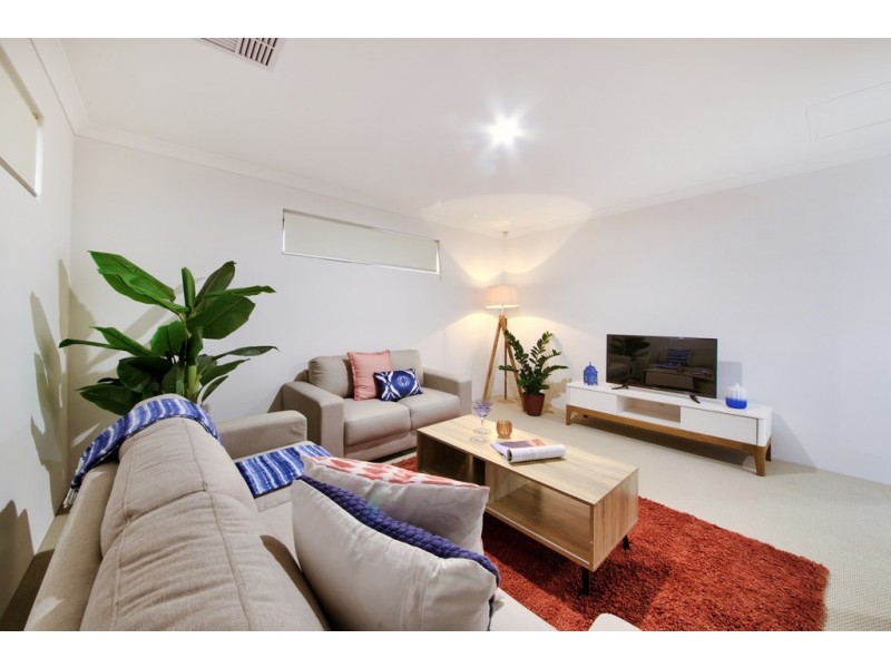 15 Vaughan Street, Dianella WA 6059