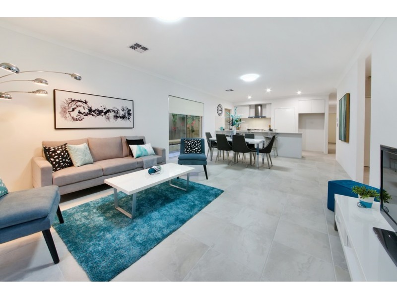 15 Vaughan Street, Dianella WA 6059