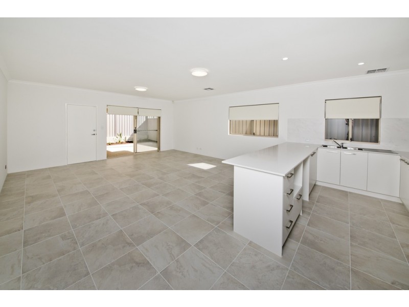 2A Avery Avenue, Dianella WA 6059