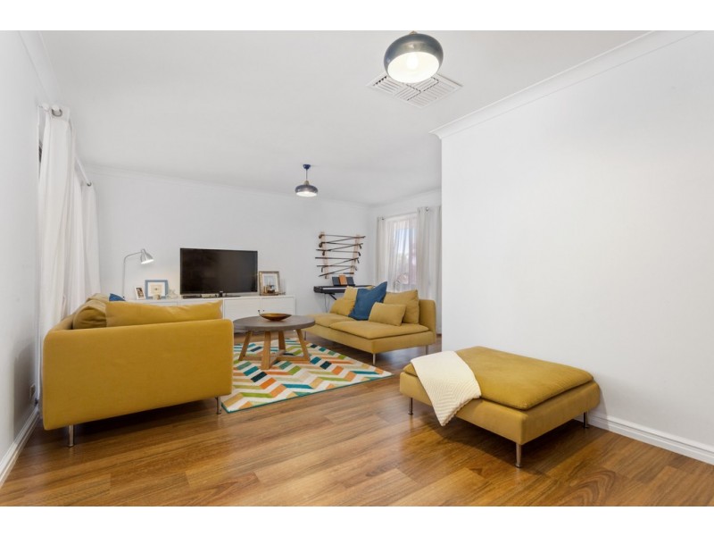 12 Bailey Place, Beechboro WA 6063