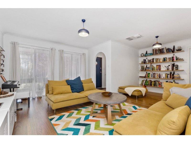 12 Bailey Place, Beechboro WA 6063