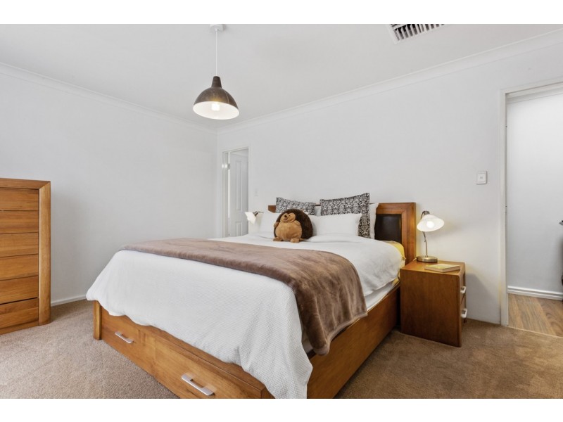 12 Bailey Place, Beechboro WA 6063