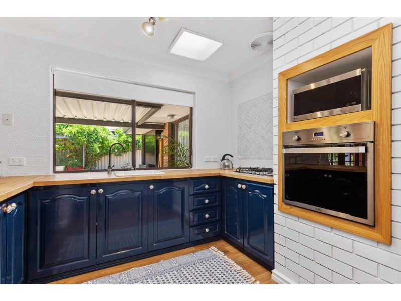 12 Bailey Place, Beechboro WA 6063