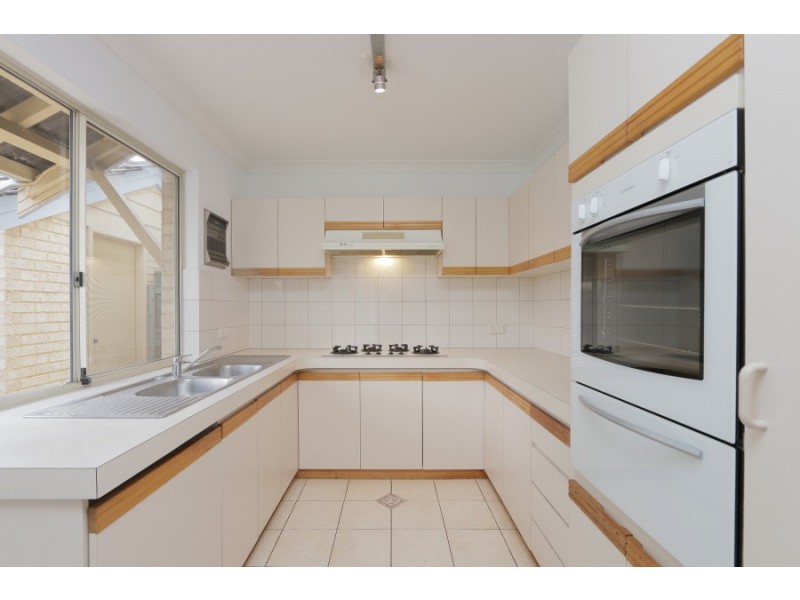 3/4 Johnson Road, Maylands WA 6051