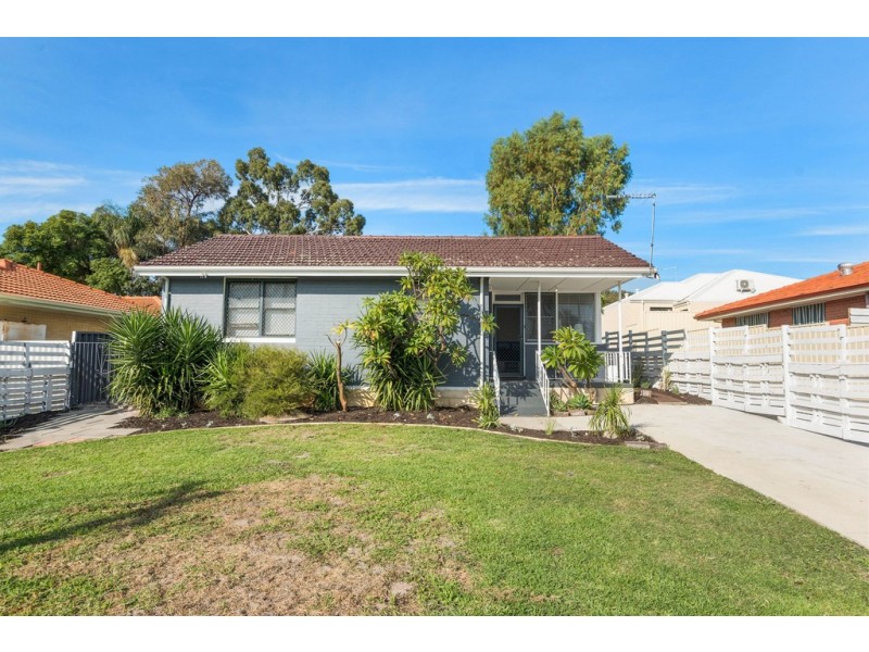 19 Bradley Way, Lockridge WA 6054