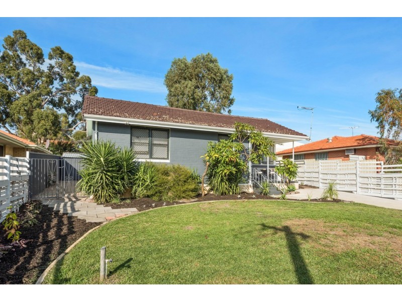 19 Bradley Way, Lockridge WA 6054