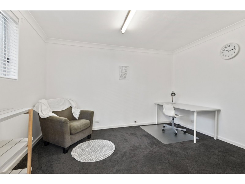 19 Bradley Way, Lockridge WA 6054