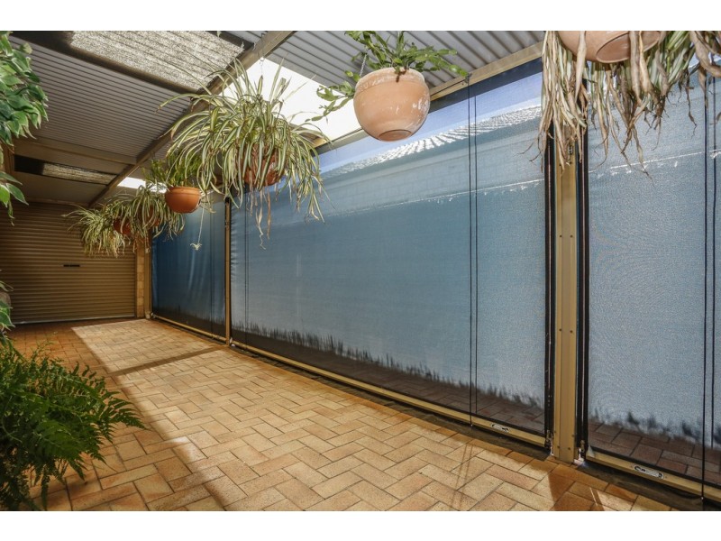 10 Pirianda Way, Aveley WA 6069