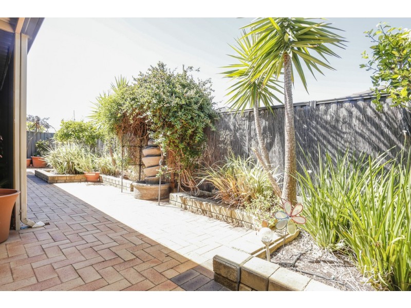 10 Pirianda Way, Aveley WA 6069