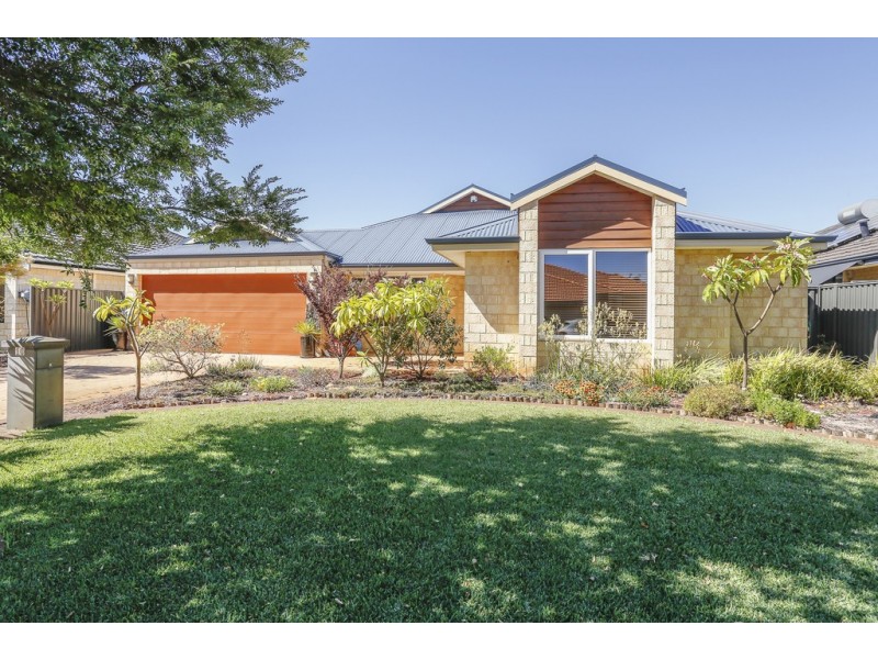 10 Pirianda Way, Aveley WA 6069