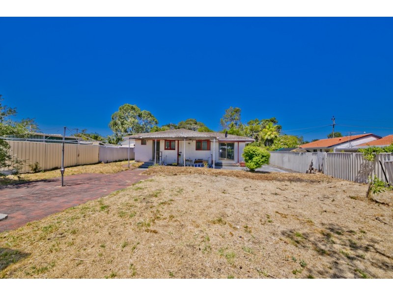 19 Winterton Way, Girrawheen WA 6064
