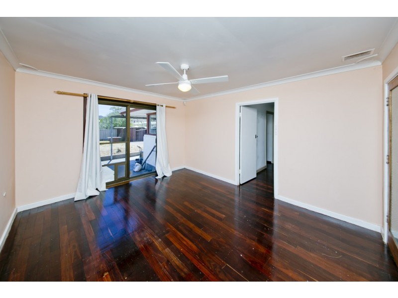 19 Winterton Way, Girrawheen WA 6064