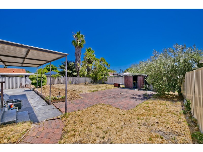 19 Winterton Way, Girrawheen WA 6064