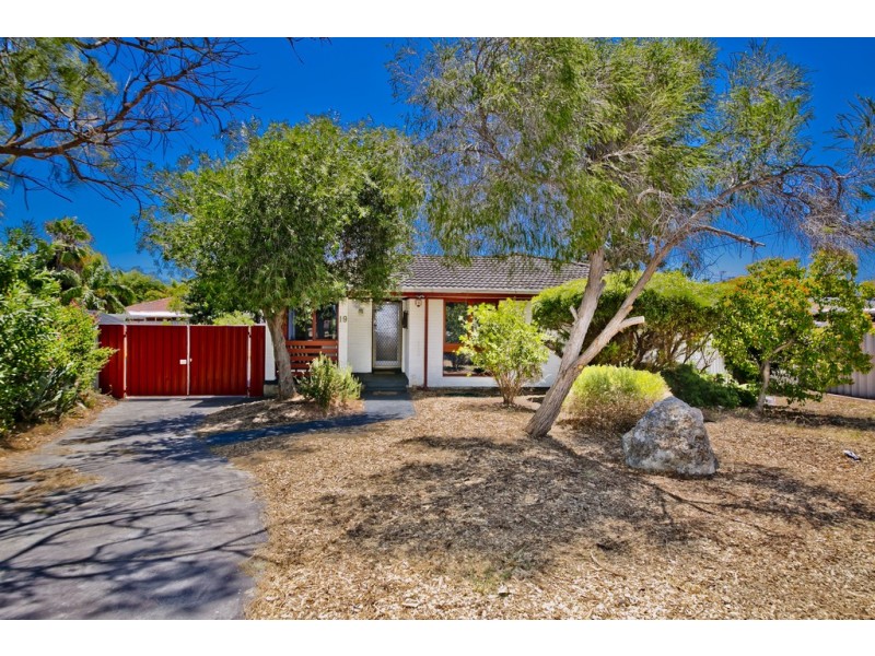 19 Winterton Way, Girrawheen WA 6064