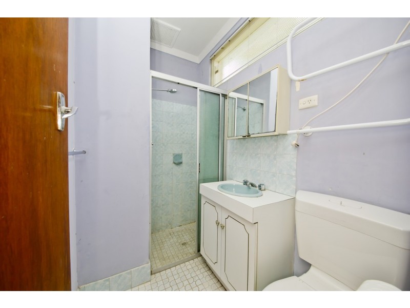 117 Howes Crescent, Dianella WA 6059