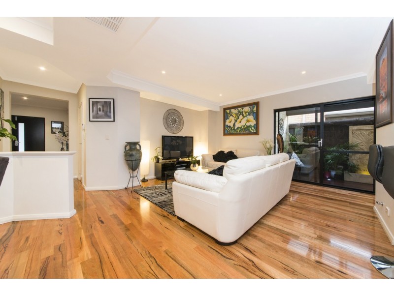 21 Burwood Rd, Balcatta WA 6021