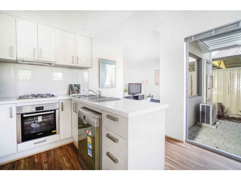 3/21 Third Ave, Bassendean WA 6054