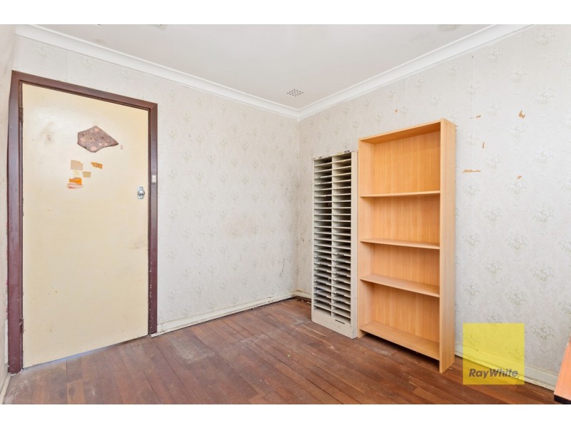 90 Rosher Road, Lockridge WA 6054