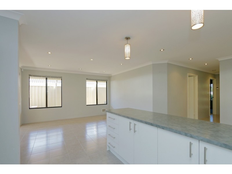 61A Victoria Parade, Midvale WA 6056