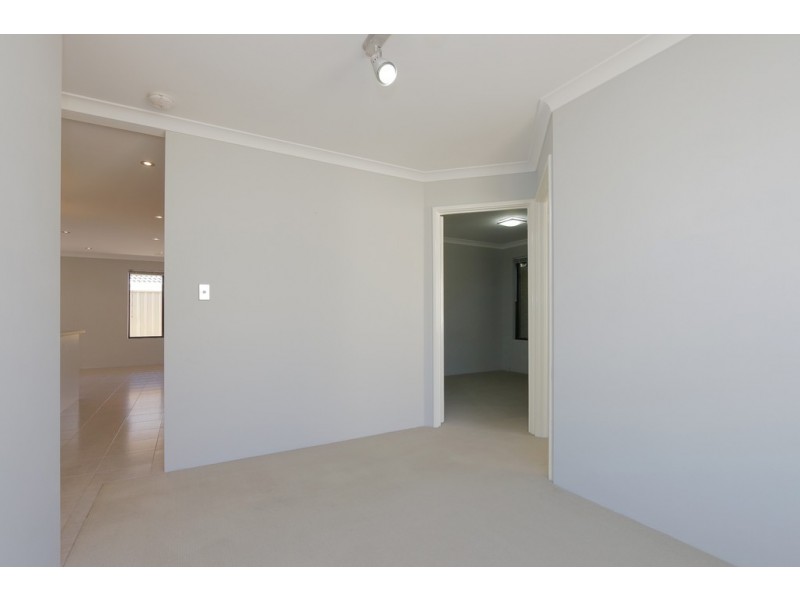 61A Victoria Parade, Midvale WA 6056